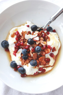 yogurt-granola-2