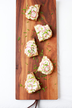 White Bean & Feta Tartines | Perpetually Chic